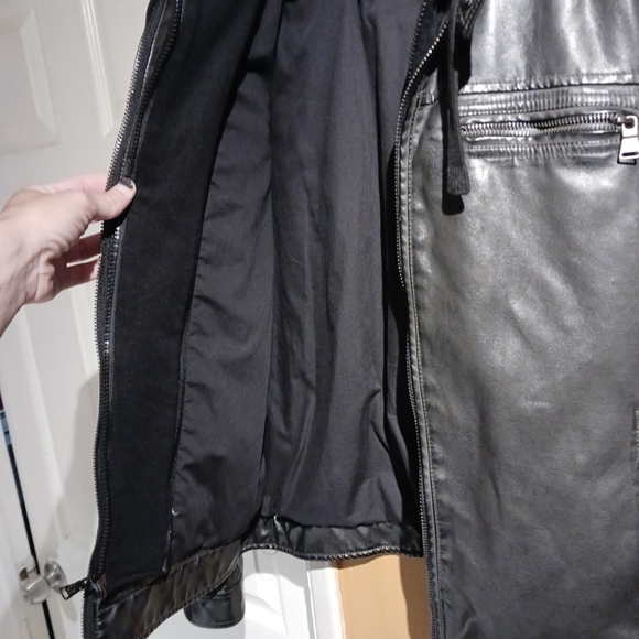 Express Men's Leather Motorcycle Jacket w/Hoodie Insert. Size L - Picture 11 of 16
